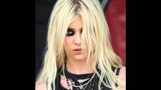 The Pretty Reckless - Seven Nation Army lyrics (The White Stripes cover)