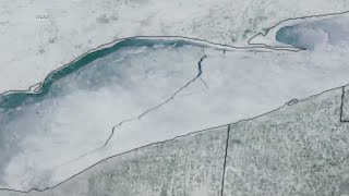 80-mile ice crack spotted on Lake Erie
