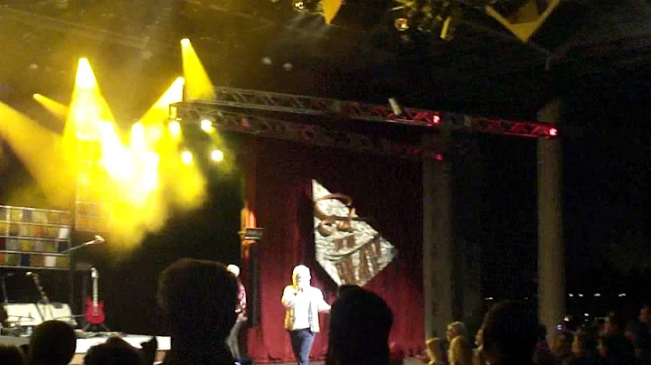 Cathy Walter Air Supply Concert