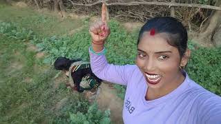 Babu Bajar Se Gajar Lekar Aaya Jaldi Video Gana