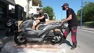 unboxing the SYM JET X 125cc scooter 2021 euro 5