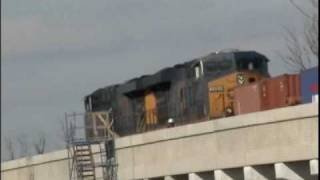 CSX Q139 Intermodal and Mixed Freight