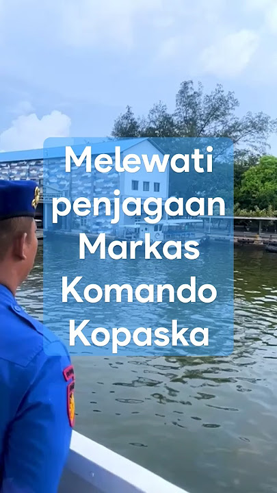 Tradisi saat melewati penjagaan Markas Komando Kopaska #tni #tnial #kopaska #polair #airud #navy