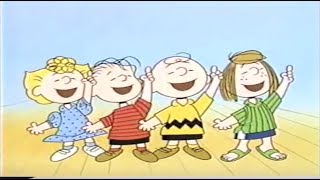 Peanuts Gang Singing 