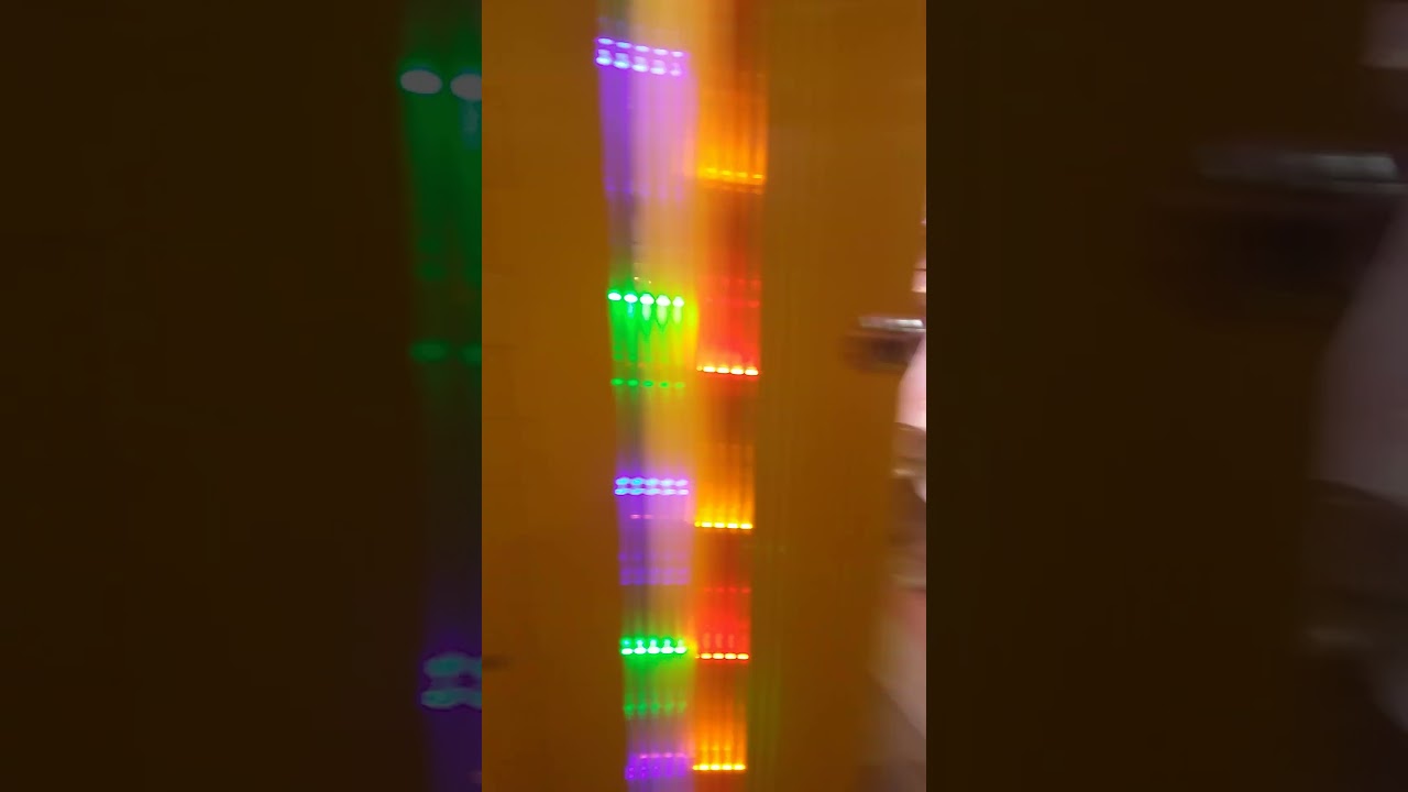 台獨大奶妹補貨 奶超大