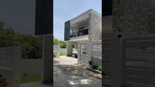 Casa en venta Jarabacoa , solar 372 metros  , 4 habitaciones . 829 252 8330