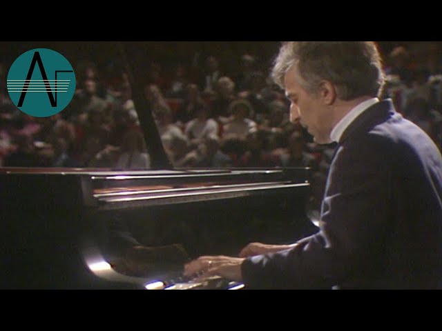 Rachmaninov - Variations sur un thème de Corelli: début : Vladimir Ashkenazy, piano