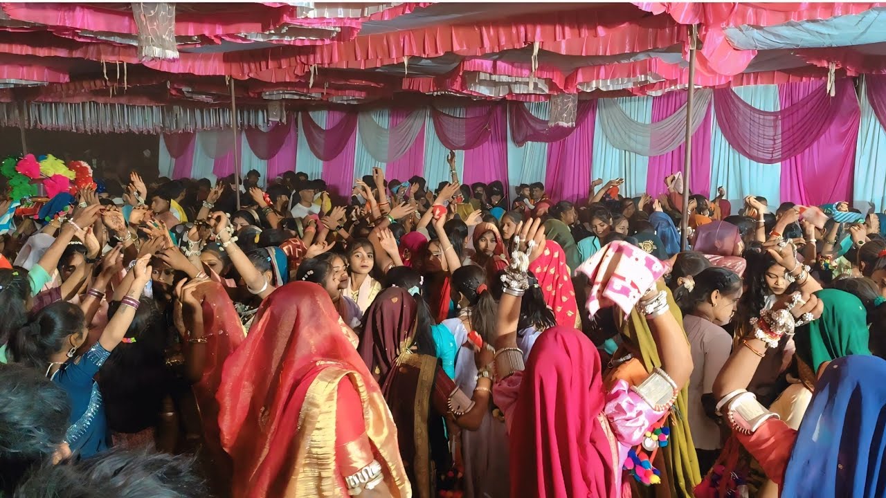 AT SAKADA 😘 BEND ARVIND GHODA 🫥 FULL ENJOY GOEW  ME ARVIND SAPATA 😘