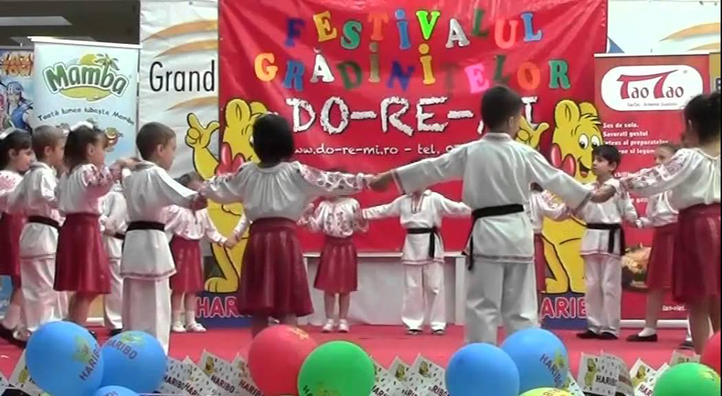 FESTIVALUL GRADINITELOR DO-RE-MI - Gradinita Nr. 178 - Hora la romani