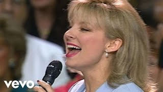 Janet Paschal, Donald Lawrence & The Tri-City Singers - Something Got A-Hold of Me [Live] chords