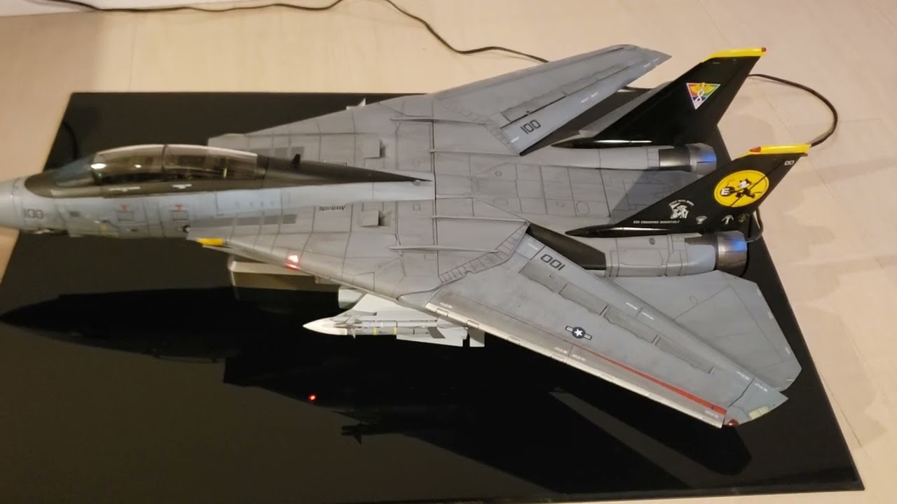 アシェット f14 トムキャット - YouTube
