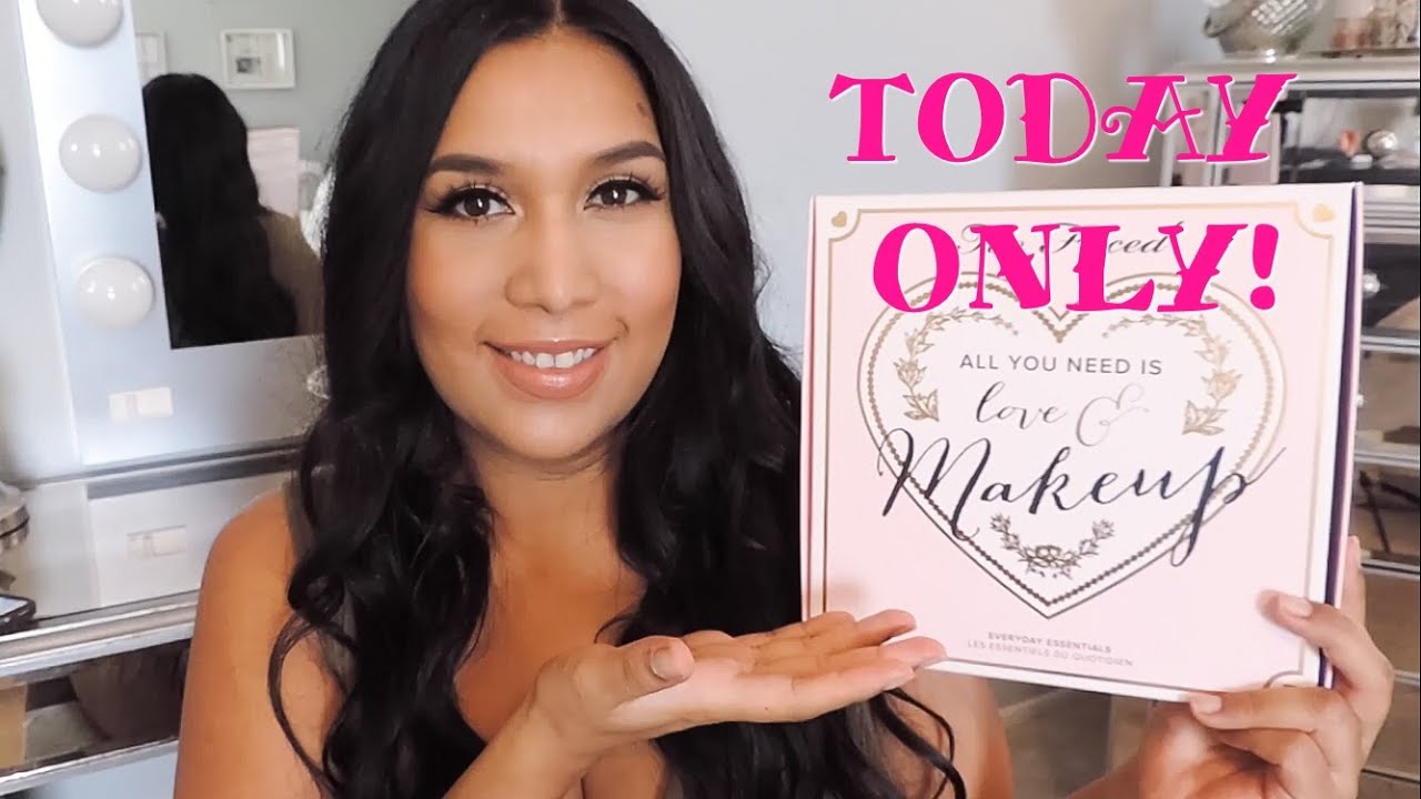 TOO FACED HSN (All You Need Is Love & Makeup Set)