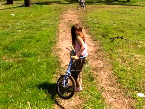 Lena en Pereyra - CAIDA DE LA BICICLETA - Dolor, d...