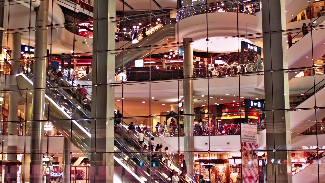 A perfect place to find something new: Lilacs International Commercial Center