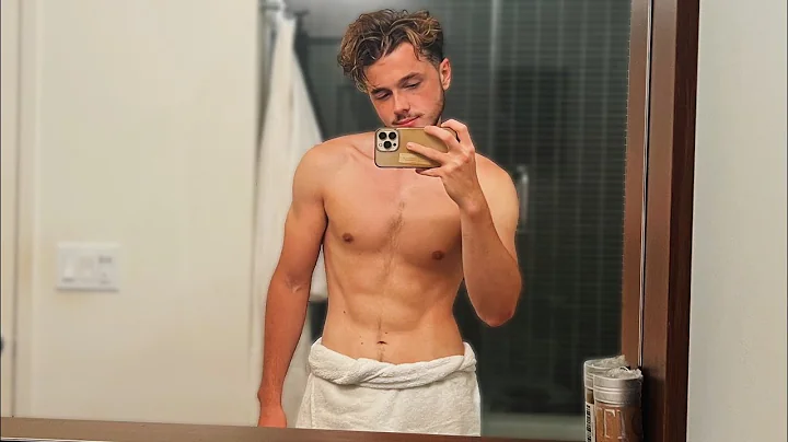 my 1 year body transformation.....