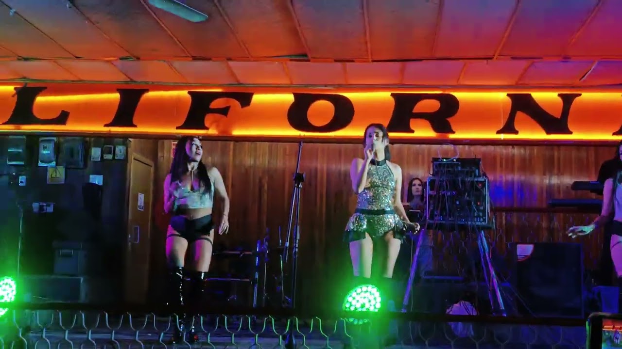 Yanet Guadalupe La Voz Angelical No Vas a Ser Para Mi En Salón California Dancing Club 