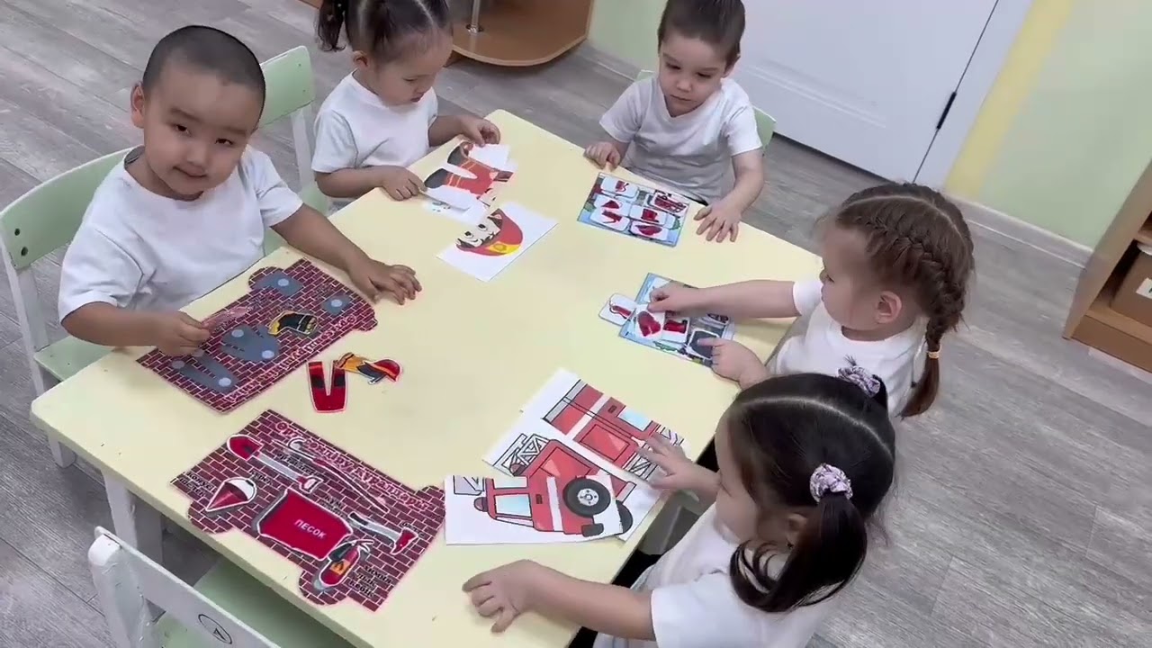 Заң мен тәртіп идеологиясында “Біріңғай өрт сөндіруші күні” бойынша кіші топ балаларымен жұмыс   