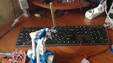 Roboarm EEZYbotArm MK3 typing.