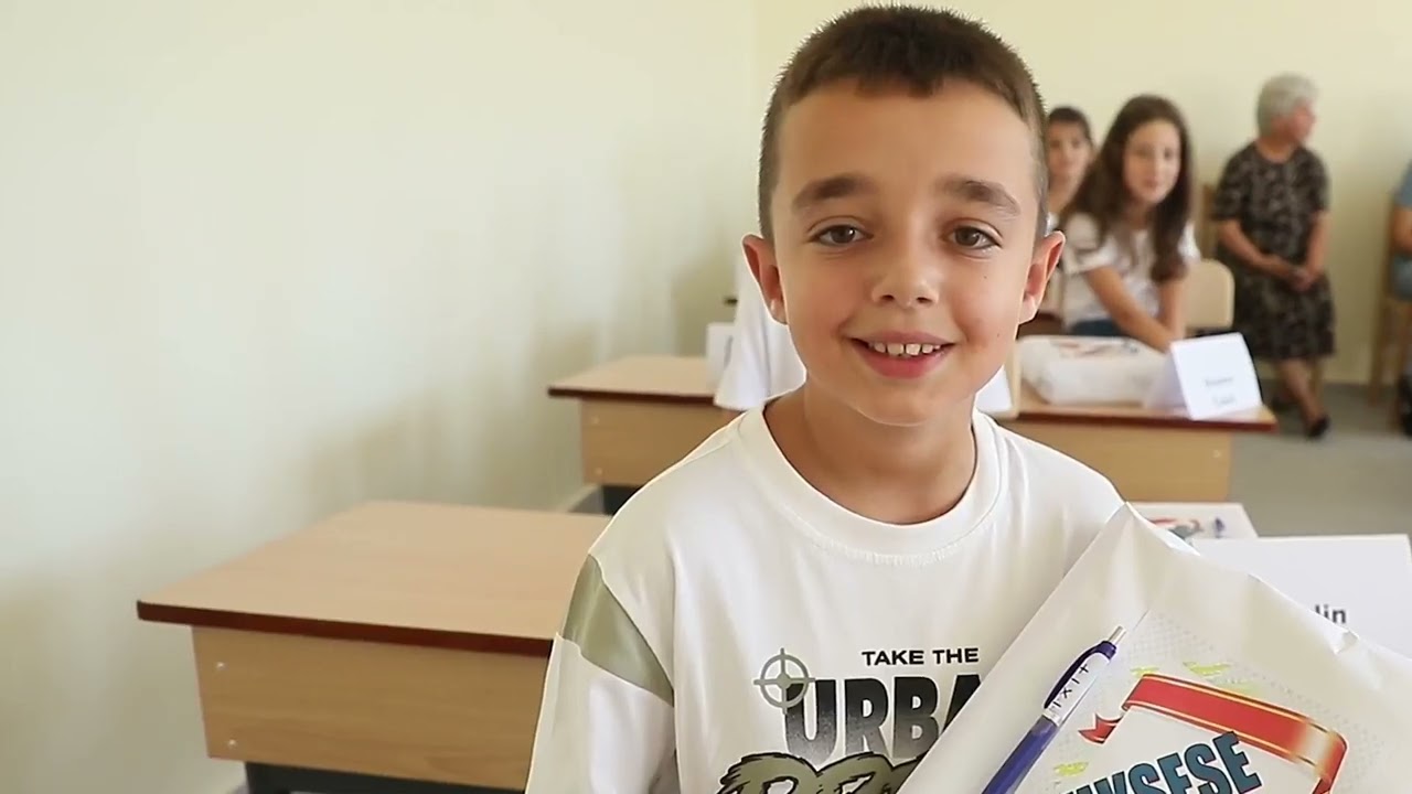 🏫 Shkolla “Gaqi Karakashi” në Kuçovë, me klasa moderne, bibliotekë, laboratorë e t. sportive 