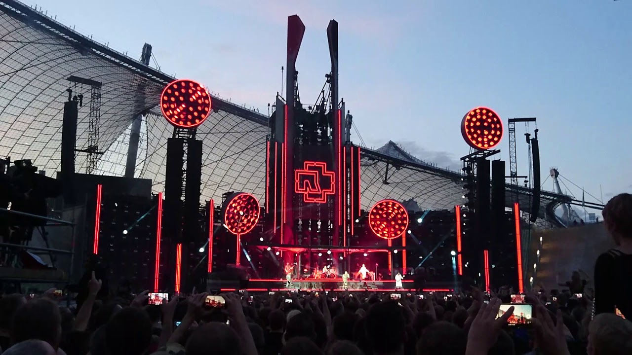 RAMMSTEIN - Deutschland - Live 08.06.2019 München - YouTube