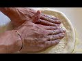 Come stendo la pizza napoletana fatta in casa