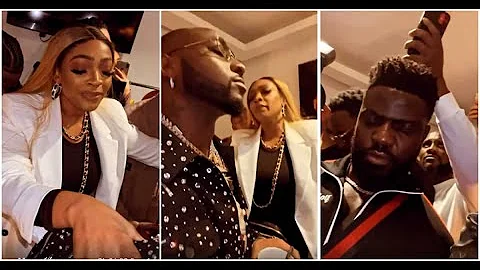 MOMENT DAVIDO'S SISTER, SHARON  PRAYS FOR HIM AT HIS CONCERT