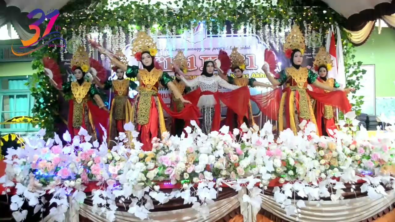 Tari Nusantara Siswi MTs dan SMA Sayyid Yusuf Talango - MILAD 31