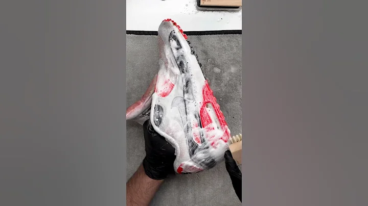 The BEST Way to Clean Shoes - DayDayNews