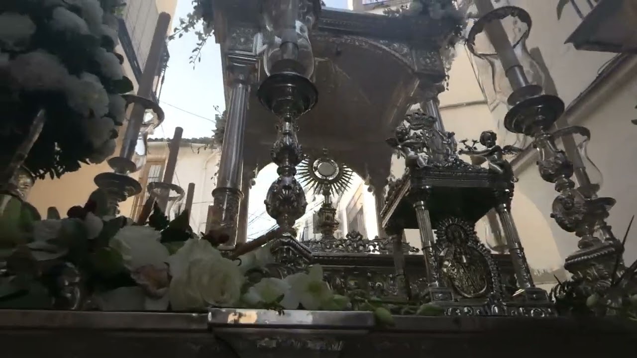 Procesión del Corpus Christi 2025 Vélez Málaga Desde la Salida de San Juan  hasta San Francisco.