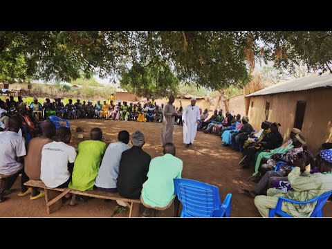 كانوا يعتقدون أن أجدادهم تخاطبهم من وراء الوثن