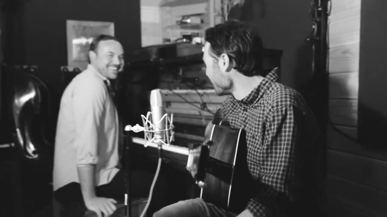 Obejrzyj National Guitar - A Paul Simon Tribute with the Jenner Fox Band - "Call Me Al" w YouTube Obejrzyj National Guitar - A Paul Simon Tribute with the Jenner Fox Band - "Call Me Al" w YouTube