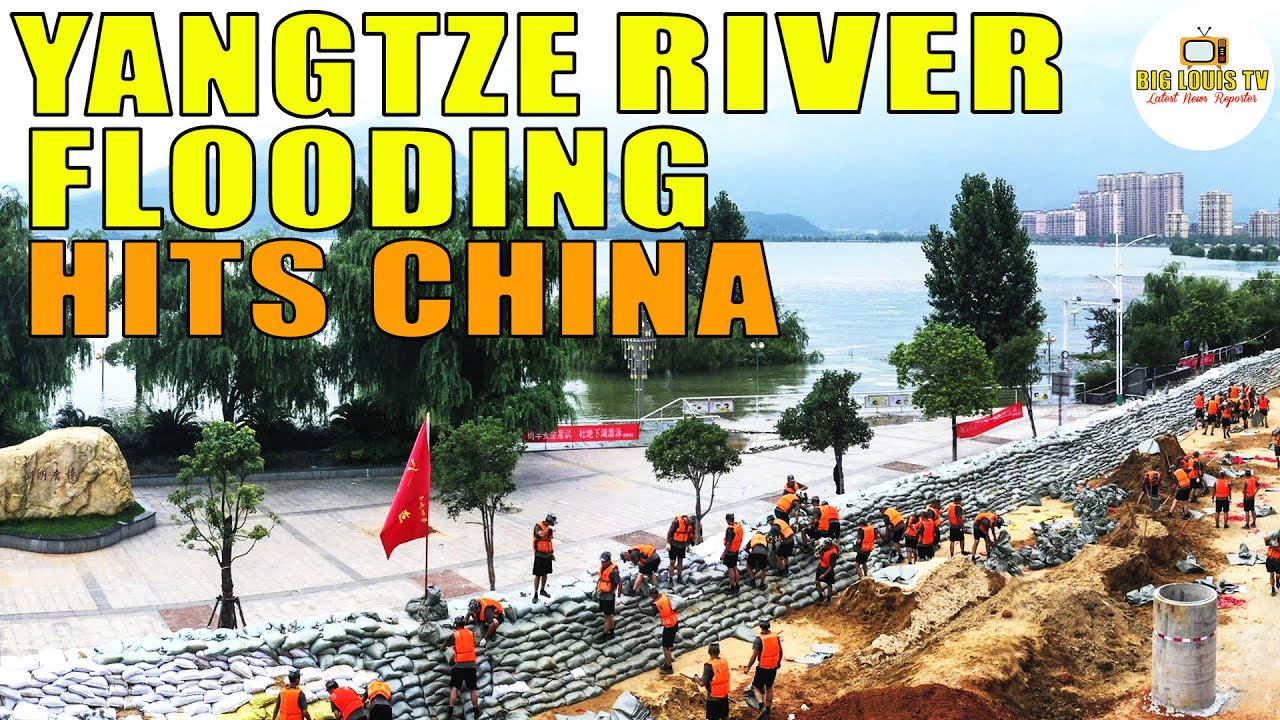 Yangtze River flooding, China. August 14 2020 | China Floods Villager's ...