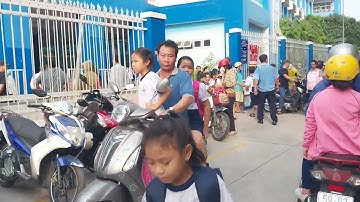 trường Phan Huy Ích ngày 12 tháng 04 đón học sinh