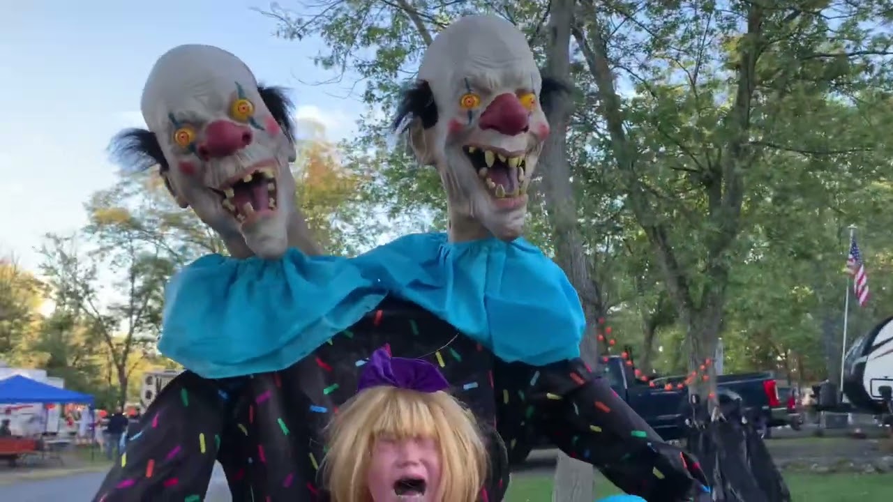 Halloween 2023 Full Yard Haunt DAYTIME Tour | Wally N Sons Traveling Circus