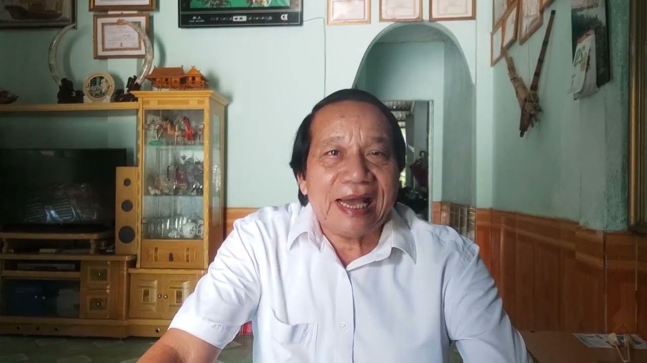 Cầm Vui: Côn thẩu pày tham quan - hên sao chăn lưm hươn