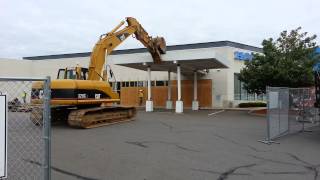 Honda Service Canopy Demolition