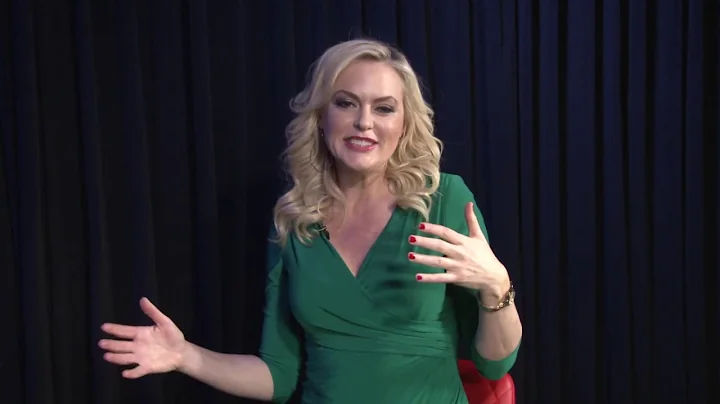 The Sit-Down: Elaine Hendrix