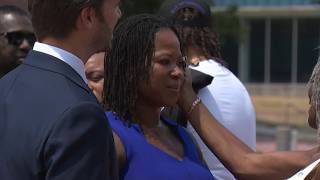 Family of Rajon Belt Stubblefield speak after grand jury indicts Aurora police officer in man's shoo