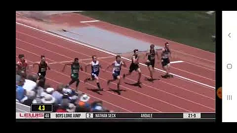 Isaiah bates 10th grade 100 meter state champion