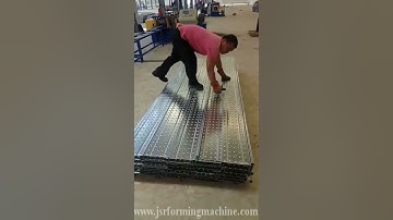 Scaffolding planks roll forming machine