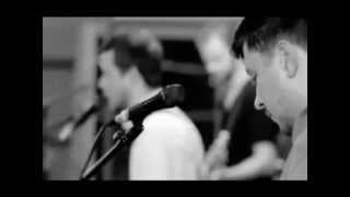 White Lies - Peace &amp; Quiet (videoclip)