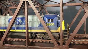 Rapido B36-7 with Soundtraxx Tsunami2 21 pin PNEM