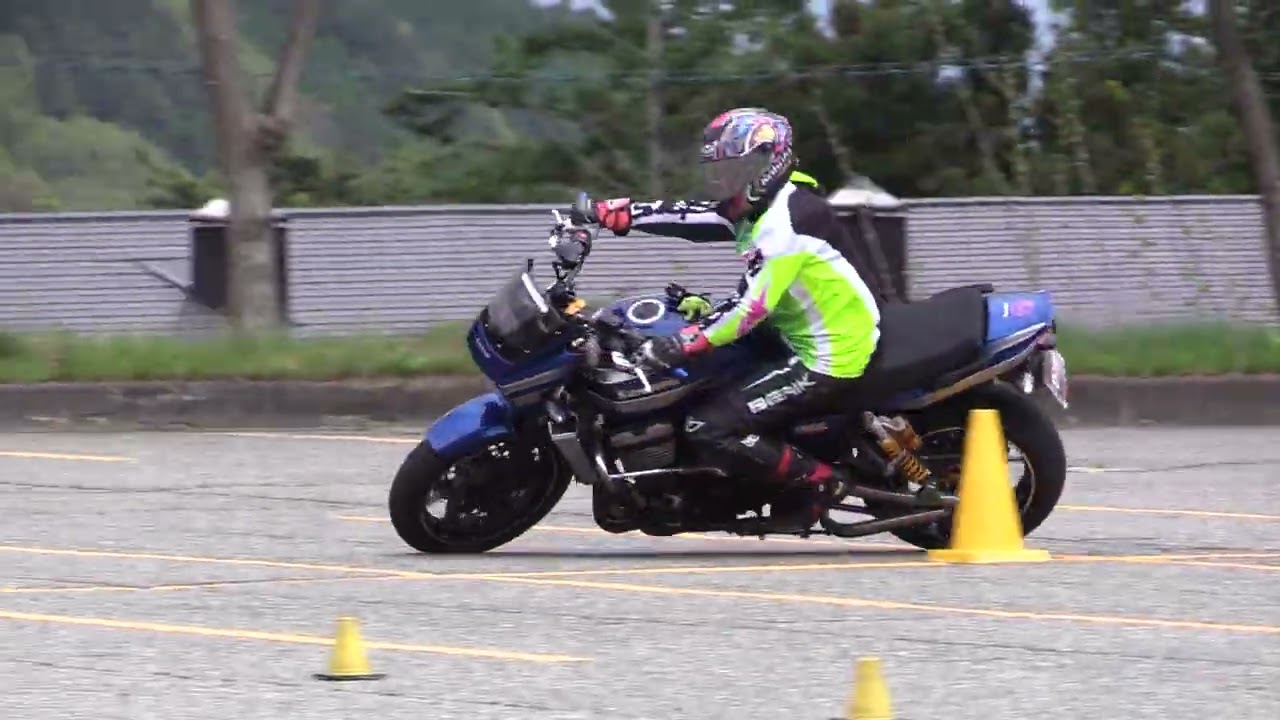 260503TA 1H ままん ZRX1200ダエグ ブルー 70.647 P1 - YouTube
