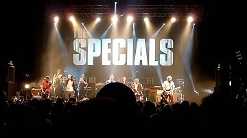 The Specials-A Message To You Rudy (Live At The Brighton Centre 19/10/09)