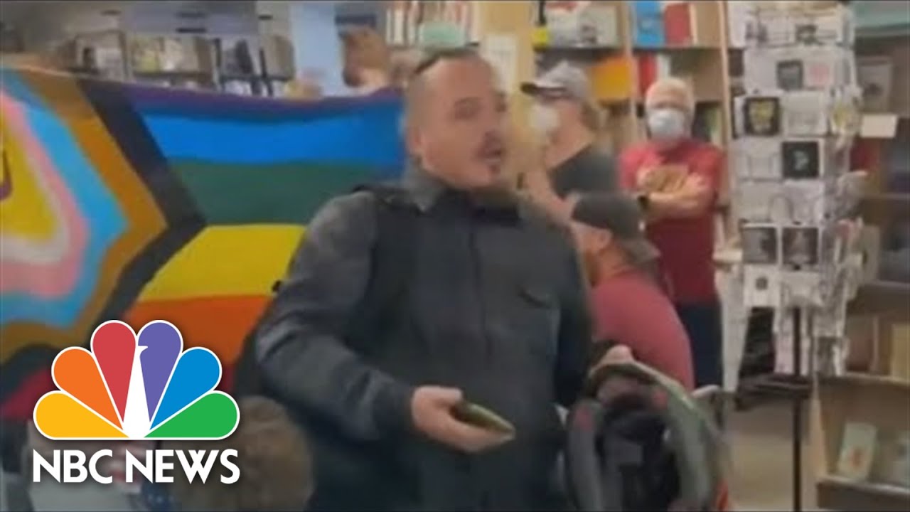 Protesters Disrupt California ‘Drag Queen Story Time’ Protesters Disrupt California ‘Drag Queen Story Time’