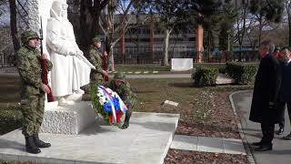 Посол России в Сербии А.В.Чепурин возлагает венок к памятнику павшим красноармейцам