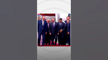 الرئيس رجب طيب أردوغان يصل إلى القاهرة وفي استقباله نظيره المصري عبد الفتاح السيسي 