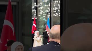 Cumhurbaşkanı Erdoğan Azerin'i ayakta alkışladı Resimi