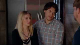 Happy Endings - Max and Alex know what to do