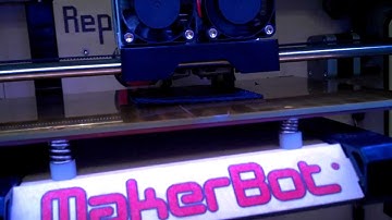Makerbot Replicator Printing in 3D!